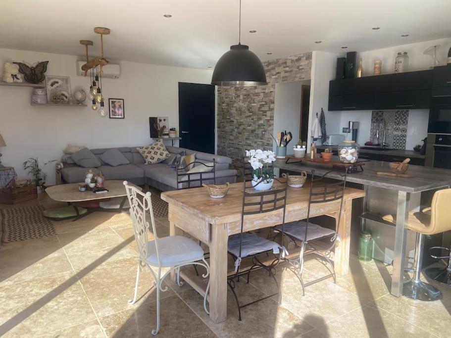 Superbe Villa En Provence 85 M2 Puimichel Extérieur photo